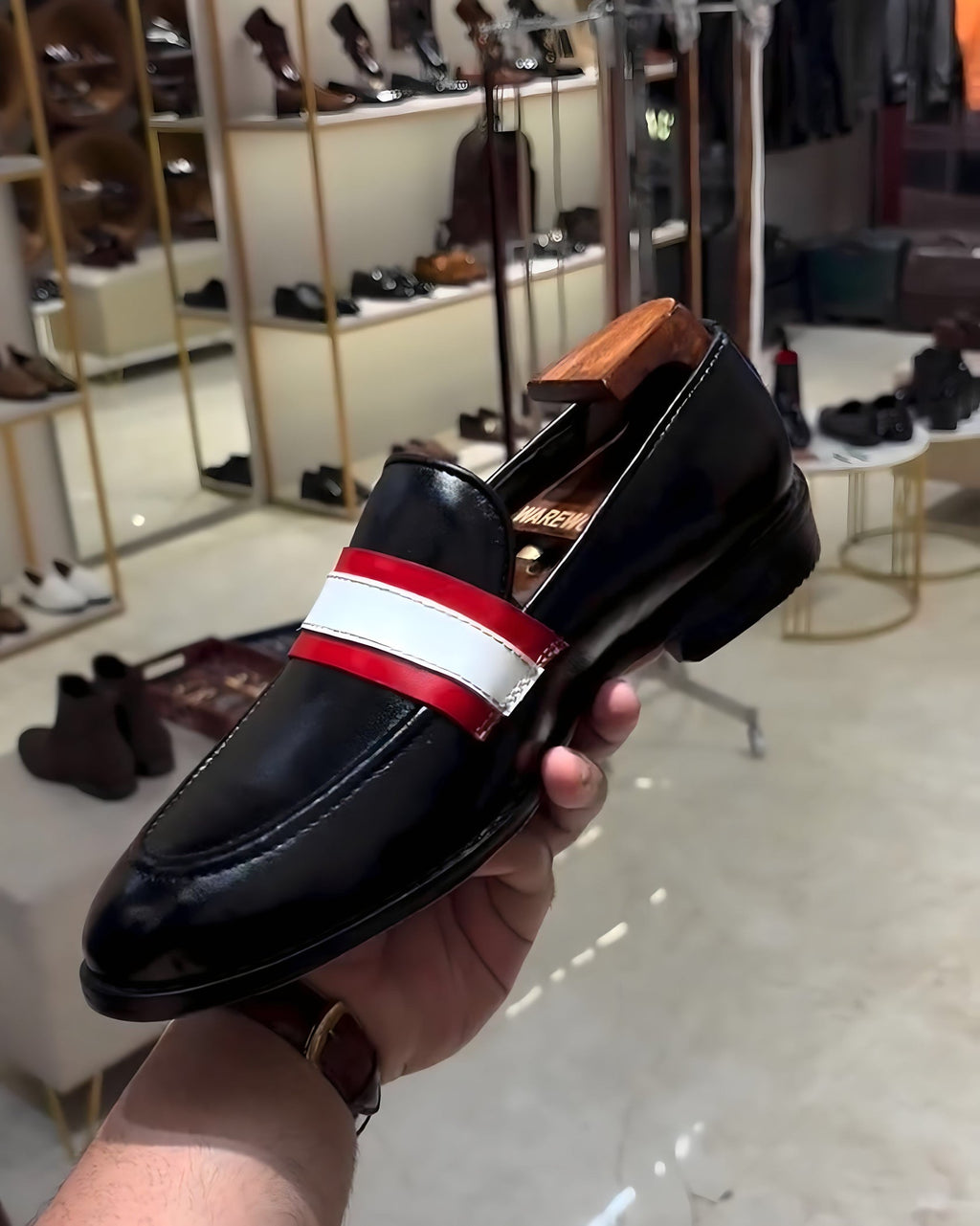 Black Lightweight Red-white Strap Loafers with Rubber Sole