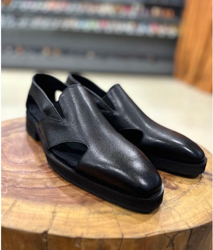 Black Milled Glossed Peshawari Sandals