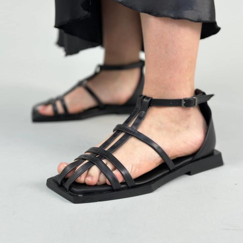 Chic Woven Flat Sandals